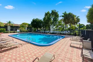 1250 S Military Trail, Deerfield Beach, FL 33442 - Photo 32