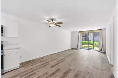 1250 S Military Trail, Unit #1612, Deerfield Beach, FL 33442 - Photo 8