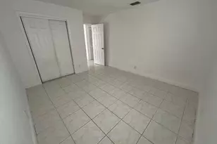 2632 NW 18th St, Oakland Park, FL 33311 - Photo 4