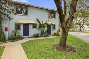 406 N Cypress Dr, Tequesta, FL 33469 - Photo 2