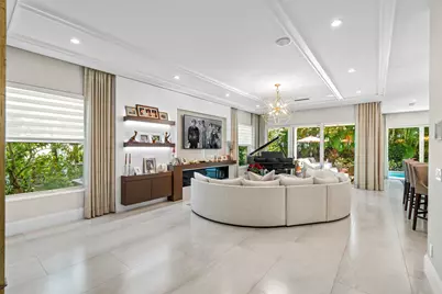 436 NE Wavecrest Way, Boca Raton, FL 33432 - Photo 4