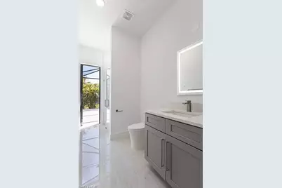 1640 NW 38th Avenue, Cape Coral, FL 33993 - Photo 14