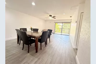 906 SW 9th Street Circle, Unit #204, Boca Raton, FL 33486 - Photo 6