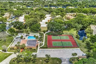 906 SW 9th St Cir, Boca Raton, FL 33486 - Photo 36