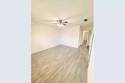 906 SW 9th Street Circle, Unit #204, Boca Raton, FL 33486 - Photo 10