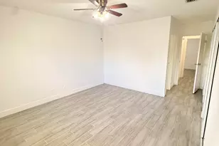 906 SW 9th St Cir, Boca Raton, FL 33486 - Photo 10