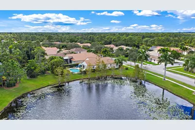 6784 SE Twin Oaks Circle, Stuart, FL 34997 - Photo 2