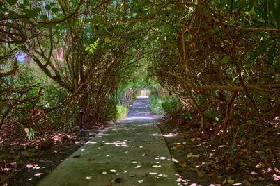 1320 Coral Park Lane Lane, Unit #301, Vero Beach, FL 32963 - Photo 26