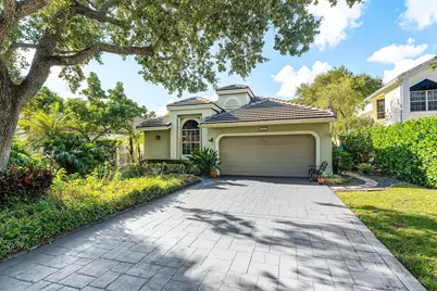 6861 Briarlake Circle, Palm Beach Gardens, FL 33418 - Photo 2