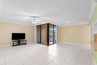 955 Egret Circle, Unit #109, Delray Beach, FL 33444 - Photo 4