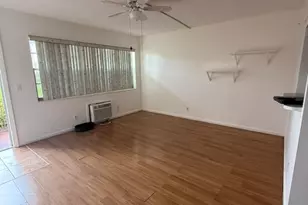 8 Canterbury A, West Palm Beach, FL 33417 - Photo 4
