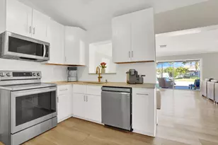 12980 Prosperity Farms Rd, Palm Beach Gardens, FL 33410 - Photo 10