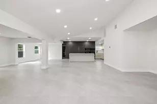 7718 San Mateo Dr E, Boca Raton, FL 33433 - Photo 14