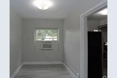 2722 Poinsettia Avenue, Unit #4, West Palm Beach, FL 33407 - Photo 6