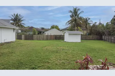 6300 SE Phillips Bend Avenue, Stuart, FL 34997 - Photo 38