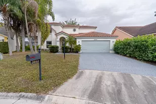 2012 White Coral Ct, Wellington, FL 33414 - Photo 2