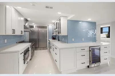 5600 N Flagler Drive, Unit #207, West Palm Beach, FL 33407 - Photo 1