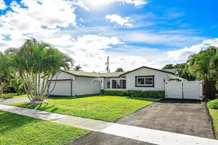 124 Oregon Ln, Boca Raton, FL 33487 - Photo 2