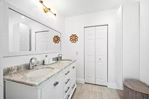 124 Oregon Ln, Boca Raton, FL 33487 - Photo 24