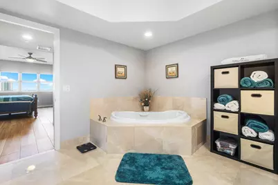 2640 Lake Shore Drive, Unit #711, Riviera Beach, FL 33404 - Photo 28