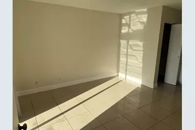 752 Executive Center Drive, Unit #112, West Palm Beach, FL 33401 - Photo 4