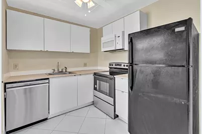 365 Flanders, Unit #H, Delray Beach, FL 33484 - Photo 2