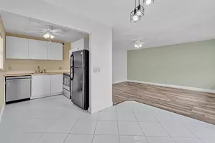 365 Flanders Unit, Delray Beach, FL 33484 - Photo 1