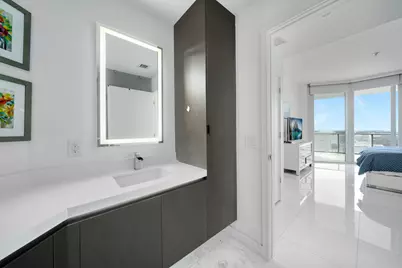 851 NE 1st Avenue, Unit #2410, Miami, FL 33132 - Photo 10