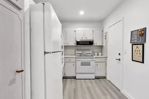 330 S Cypress Rd, Pompano Beach, FL 33060 - Photo 6