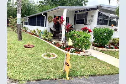 507 Alamanda Lane, Deerfield Beach, FL 33442 - Photo 2