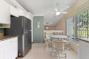 10247 N Circle Lake Dr, Boynton Beach, FL 33437 - Photo 18