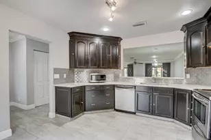 1105 Maplewood Dr, Greenacres, FL 33415 - Photo 10