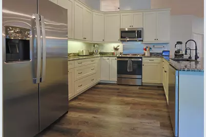7205 SE Seagate Lane, Stuart, FL 34997 - Photo 8