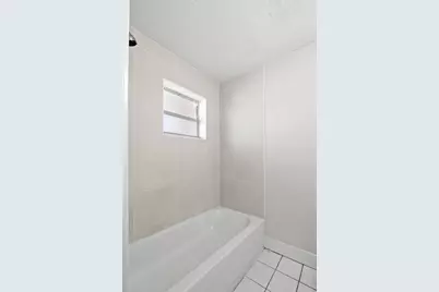1301 W 25th Street, Riviera Beach, FL 33404 - Photo 18