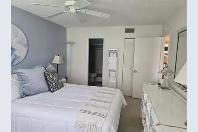 112 Lake Dora Drive, West Palm Beach, FL 33411 - Photo 16