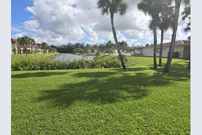 112 Lake Dora Drive, West Palm Beach, FL 33411 - Photo 2