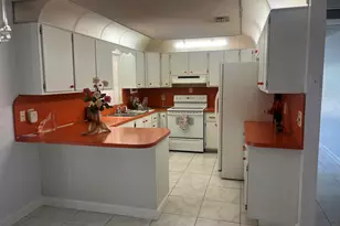 820 W Lakewood Rd, West Palm Beach, FL 33405 - Photo 1