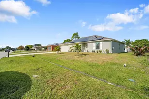 457 SE Guava Terrace, Port Saint Lucie, FL 34983 - Photo 4