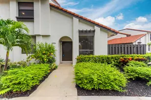 5790 Fox Hollow Dr, Boca Raton, FL 33486 - Photo 2