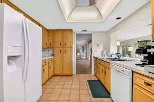 440 Pine Villa Dr, Atlantis, FL 33462 - Photo 18