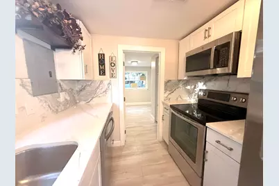 1093 Highview Road, Lantana, FL 33462 - Photo 6