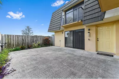 619 6th Way, West Palm Beach, FL 33407 - Photo 1