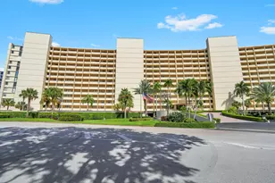 132 Lakeshore Dr, North Palm Beach, FL 33408 - Photo 2