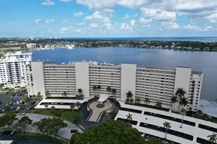 132 Lakeshore Dr, North Palm Beach, FL 33408 - Photo 1