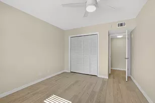 51 Stratford D, West Palm Beach, FL 33417 - Photo 18