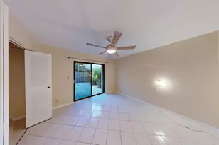 121 Lake Paula Dr, West Palm Beach, FL 33411 - Photo 14