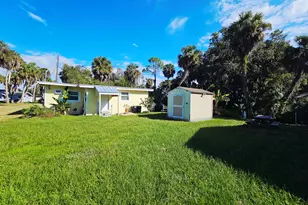 1087 Dusty Ln, Moore Haven, FL 33471 - Photo 1