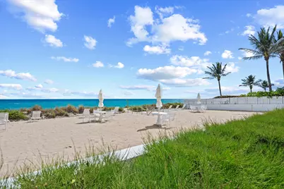 139 Sunrise Avenue, Unit #205, Palm Beach, FL 33480 - Photo 24