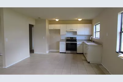 674 25th Street SW, Vero Beach, FL 32962 - Photo 6