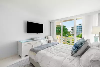 100 Sunrise Avenue, Unit #319, Palm Beach, FL 33480 - Photo 14